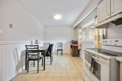 Photo 16 at 40 - 671 Huntingwood Drive, Sullivan, Toronto