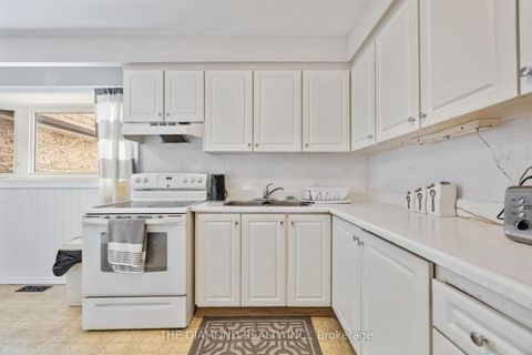 Photo 22 at 40 - 671 Huntingwood Drive, Sullivan, Toronto