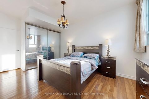 Photo 19 at Ph18 - 5 Massey Square, Crescent Town, Toronto