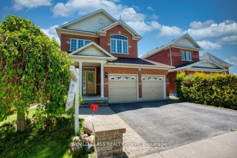 Photo 3 at 3 Hesham Drive, Brooklin, Whitby