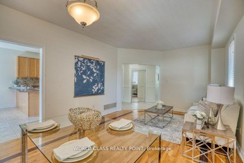 Photo 10 at 3 Hesham Drive, Brooklin, Whitby