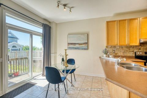 Photo 12 at 3 Hesham Drive, Brooklin, Whitby