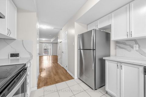 Photo 6 at 2516 Rosedrop Path, Windfields, Oshawa