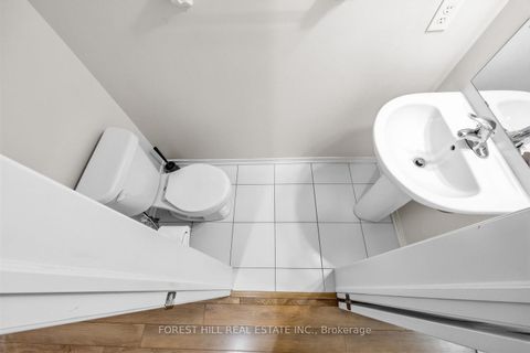 Photo 7 at 2516 Rosedrop Path, Windfields, Oshawa