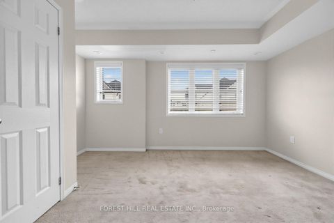 Photo 11 at 2516 Rosedrop Path, Windfields, Oshawa