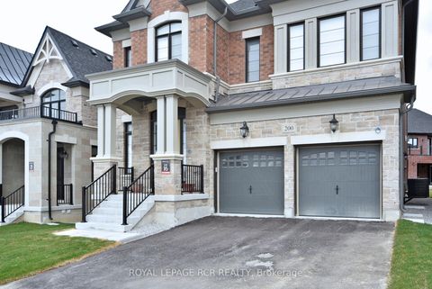 Photo 1 at 200 Silver Creek Drive, Vellore Village, Vaughan