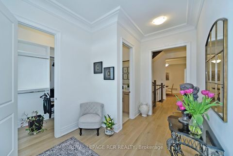 Photo 3 at 200 Silver Creek Drive, Vellore Village, Vaughan