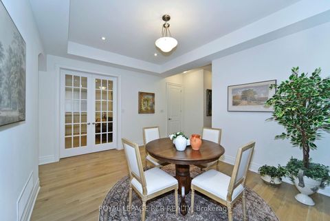 Photo 7 at 200 Silver Creek Drive, Vellore Village, Vaughan