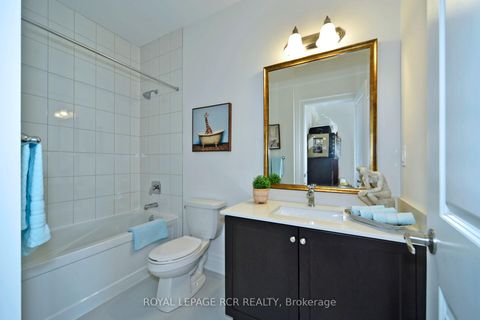 Photo 25 at 200 Silver Creek Drive, Vellore Village, Vaughan