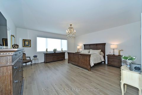Photo 31 at 200 Silver Creek Drive, Vellore Village, Vaughan
