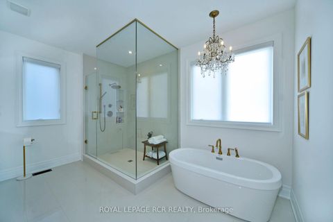 Photo 36 at 200 Silver Creek Drive, Vellore Village, Vaughan