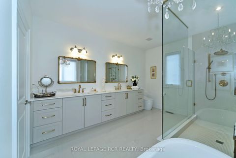 Photo 37 at 200 Silver Creek Drive, Vellore Village, Vaughan