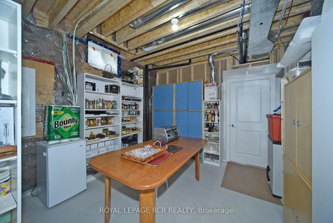 Photo 39 at 200 Silver Creek Drive, Vellore Village, Vaughan