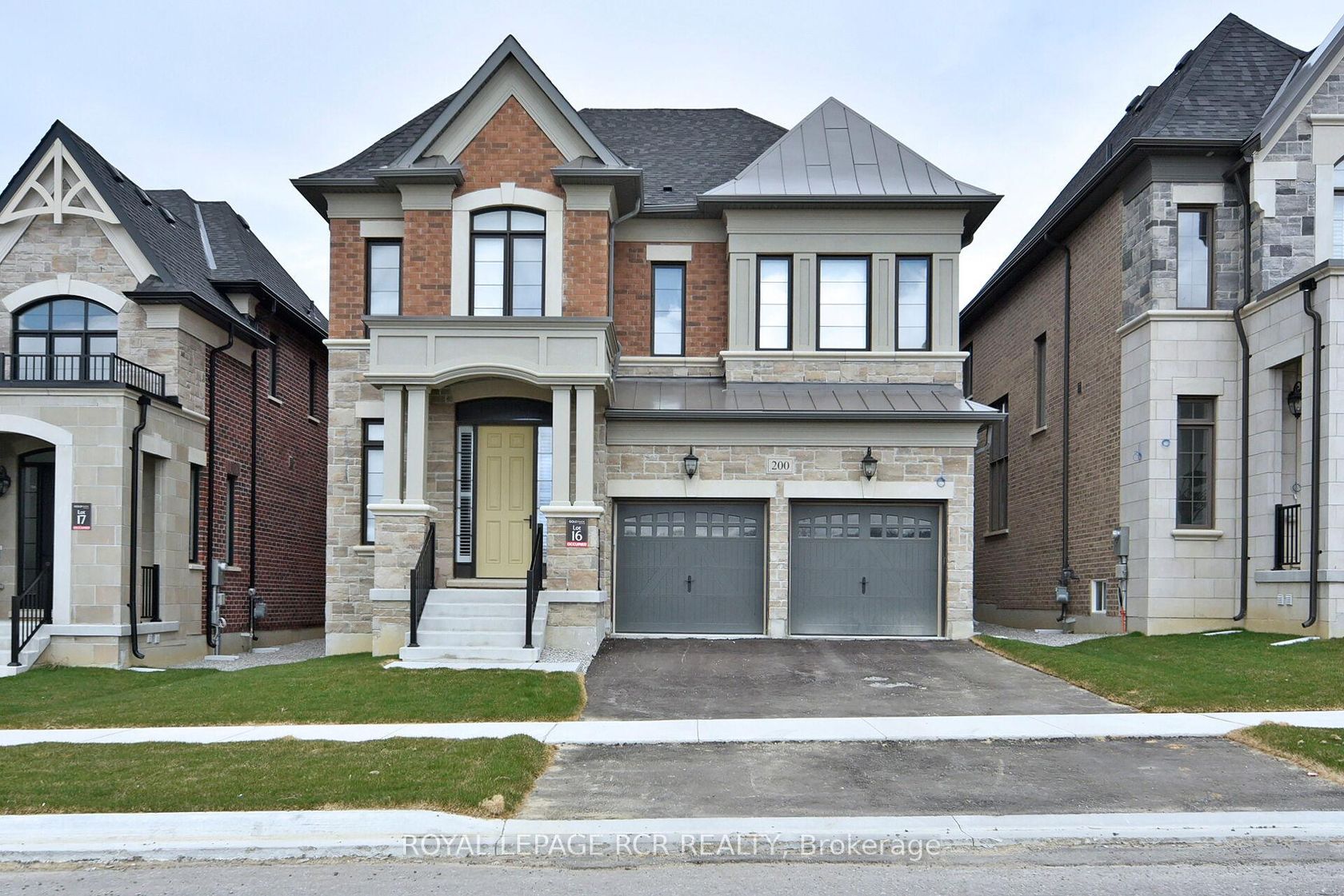 200 Silver Creek Drive, Vellore Village, Vaughan photo number 2
