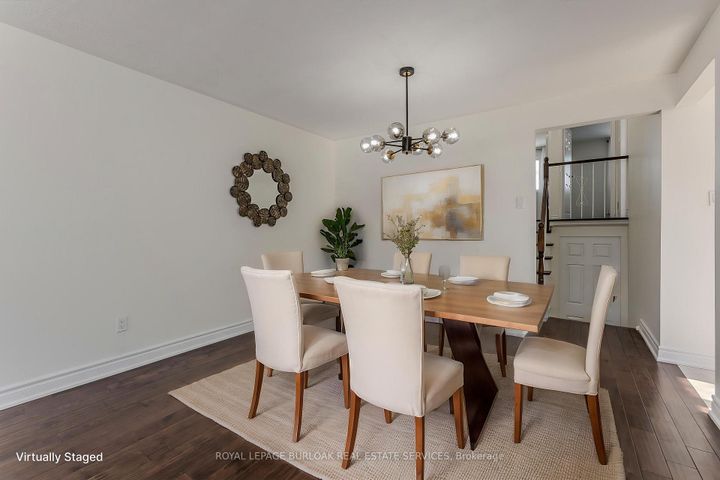 Photo 12 at 1294 Napier Crescent, CP College Park, Oakville