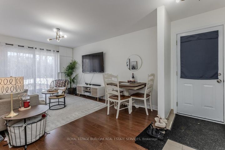 Photo 30 at 1294 Napier Crescent, CP College Park, Oakville