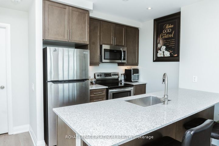 Photo 7 at 2305 - 15 Lynch Street, Queen Street Corridor, Brampton