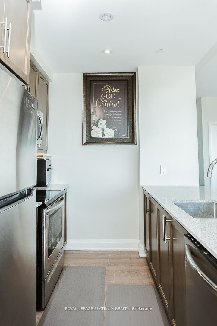 Photo 8 at 2305 - 15 Lynch Street, Queen Street Corridor, Brampton