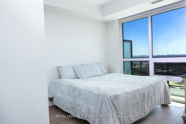 Photo 13 at 2305 - 15 Lynch Street, Queen Street Corridor, Brampton