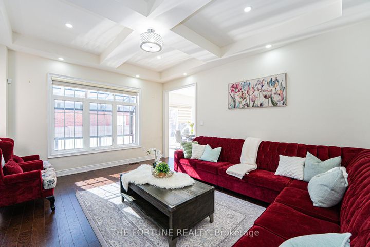 Photo 19 at 21 Lyle Way N, Northwest Brampton, Brampton