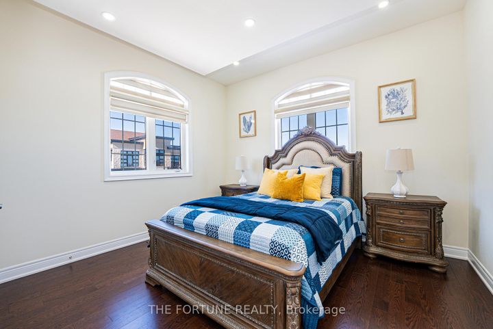 Photo 34 at 21 Lyle Way N, Northwest Brampton, Brampton