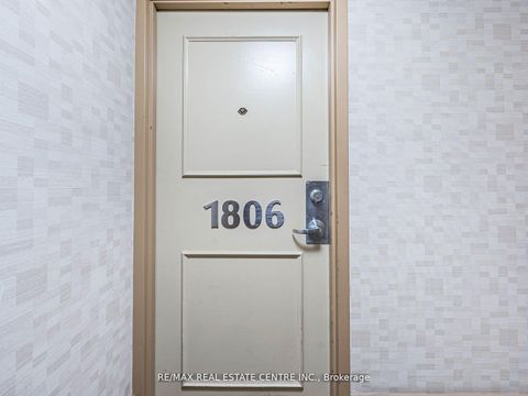 Photo 2 at 1806 - 735 Don Mills Road, Flemingdon Park, Toronto