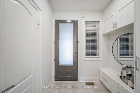 Photo 5 at 16 Gauguin Avenue, Patterson, Vaughan