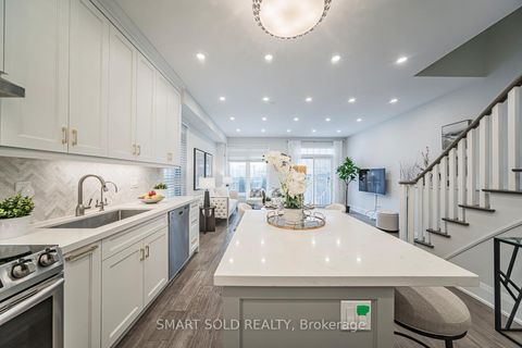 Photo 7 at 16 Gauguin Avenue, Patterson, Vaughan