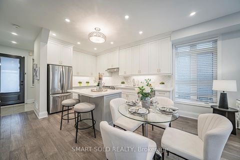 Photo 12 at 16 Gauguin Avenue, Patterson, Vaughan