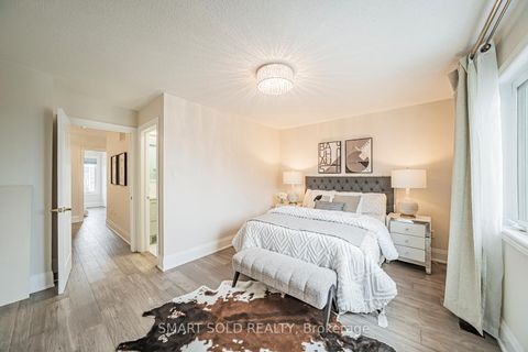 Photo 26 at 16 Gauguin Avenue, Patterson, Vaughan
