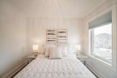 Photo 34 at 16 Gauguin Avenue, Patterson, Vaughan