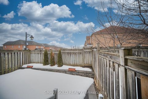 Photo 46 at 16 Gauguin Avenue, Patterson, Vaughan