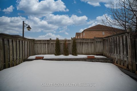 Photo 48 at 16 Gauguin Avenue, Patterson, Vaughan