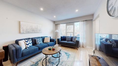 Photo 4 at 795 Greenfield Crescent, Leslie Valley, Newmarket