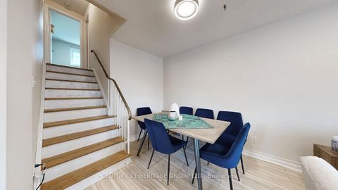 Photo 8 at 795 Greenfield Crescent, Leslie Valley, Newmarket