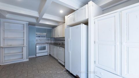 Photo 33 at 795 Greenfield Crescent, Leslie Valley, Newmarket