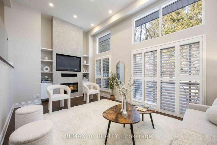 Photo 10 at 118 Tangle Briarway, Bayview Village, Toronto