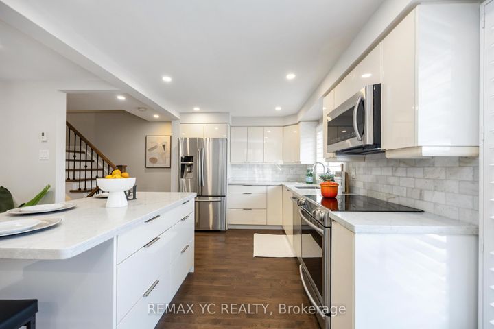 Photo 24 at 118 Tangle Briarway, Bayview Village, Toronto