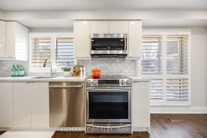 Photo 27 at 118 Tangle Briarway, Bayview Village, Toronto