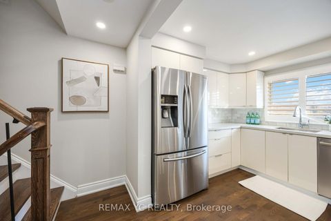 Photo 26 at 118 Tangle Briarway, Bayview Village, Toronto