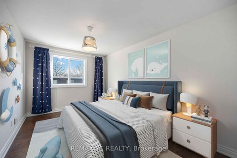 Photo 37 at 118 Tangle Briarway, Bayview Village, Toronto