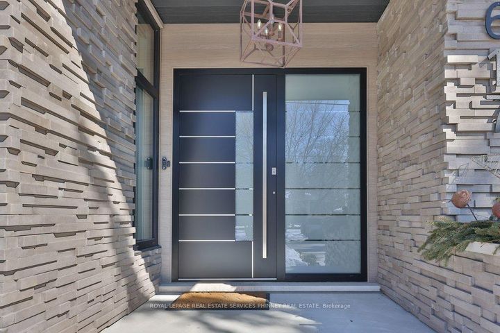 Photo 3 at 1617 Trotwood Avenue, Mineola, Mississauga