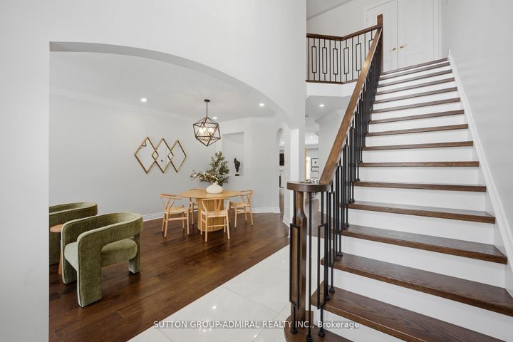 Photo 3 at 76 Cezanne Trail, Patterson, Vaughan