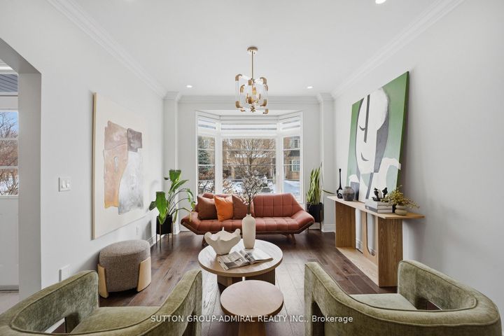 Photo 4 at 76 Cezanne Trail, Patterson, Vaughan