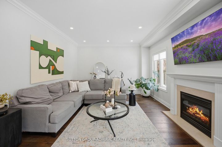 Photo 13 at 76 Cezanne Trail, Patterson, Vaughan