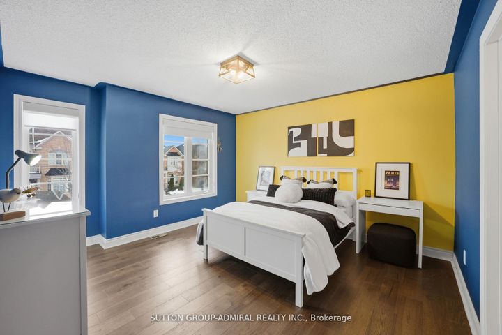 Photo 31 at 76 Cezanne Trail, Patterson, Vaughan