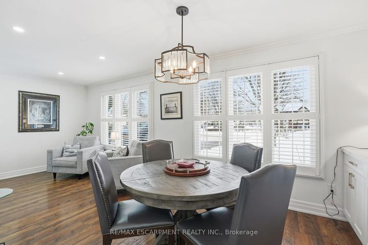 Photo 12 at 697 LOMOND Crescent, Shoreacres, Burlington