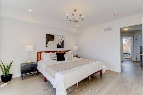 Photo 15 at 77 Jefferson Side Road, Jefferson, Richmond Hill