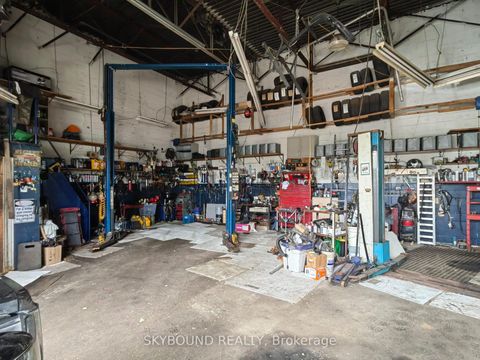 Photo 2 at 3 - 70 Lepage Court, York University Heights, Toronto