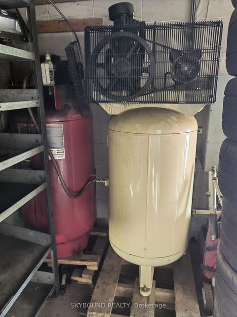 Photo 3 at 3 - 70 Lepage Court, York University Heights, Toronto